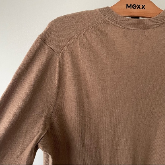 NEW Banana Republic 100% Extra Fine Merino Wool Vneck Pullover Knit Sweater Mens - Picture 5 of 8